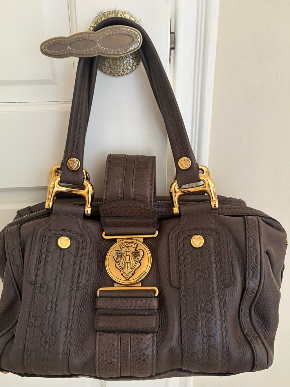 Gucci Brown Leather Briefcase with Gold Crest Hardware - Picture 2 of 12